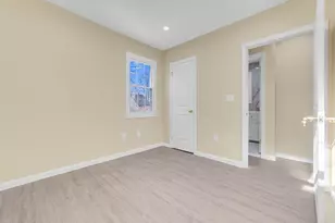 110-34 214th St, Queens Village, NY 11429 - Photo 15