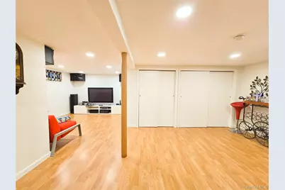 43 Fort Hill Road, Huntington, NY 11743 - Photo 23