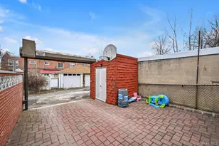 144-37 68th Ave, Kew Gardens, NY 11367 - Photo 17