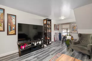 569 Peninsula Blvd, Cedarhurst, NY 11516 - Photo 19