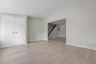 37 Fork Ln, Hicksville, NY 11801 - Photo 9