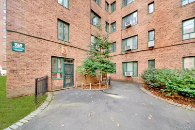 1569 Metropolitan Avenue #4g, Bronx, NY 10462 - Photo 1