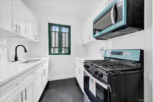 1569 Metropolitan Ave, Bronx, NY 10462 - Photo 3