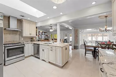 10 Heather Court, Centereach, NY 11720 - Photo 9