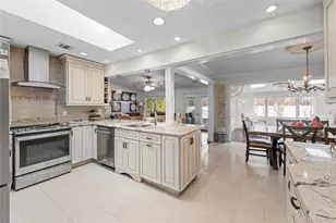 10 Heather Ct, Centereach, NY 11720 - Photo 9