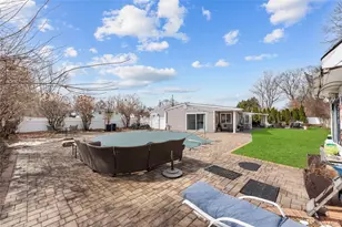 10 Heather Ct, Centereach, NY 11720 - Photo 33