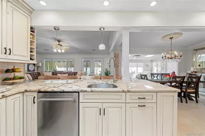 10 Heather Court, Centereach, NY 11720 - Photo 7