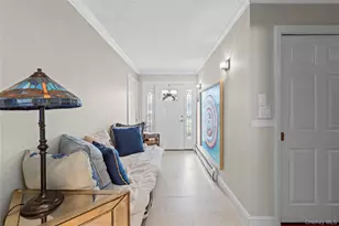 10 Heather Ct, Centereach, NY 11720 - Photo 5