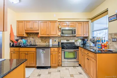 3214 Rawlins Avenue, Bronx, NY 10465 - Photo 11