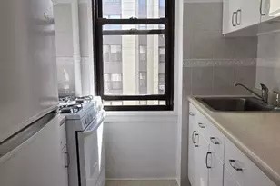 98-34 63rd Dr, Rego Park, NY 11374 - Photo 11