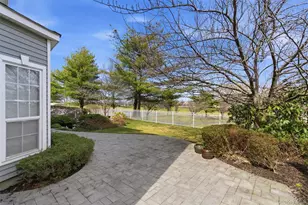 171 Hamlet Dr, Mount Sinai, NY 11766 - Photo 27