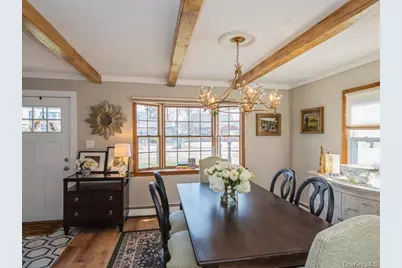 8 Crabtree Lane, Levittown, NY 11756 - Photo 11