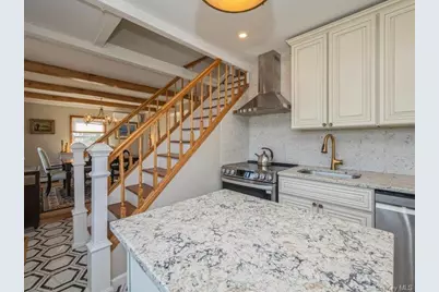 8 Crabtree Lane, Levittown, NY 11756 - Photo 7