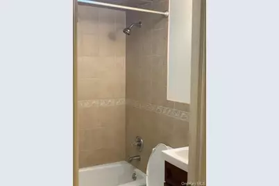 11433 204th Street, Saint Albans, NY 11412 - Photo 15