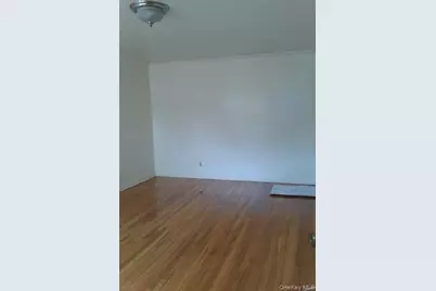 11433 204th Street, Saint Albans, NY 11412 - Photo 5