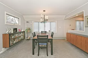 38 Moss Ln, Levittown, NY 11756 - Photo 9