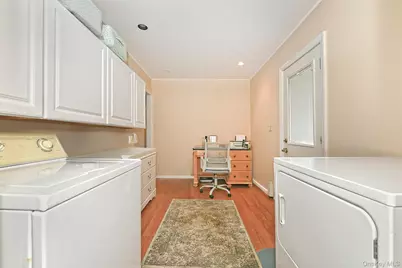 38 Moss Lane, Levittown, NY 11756 - Photo 11