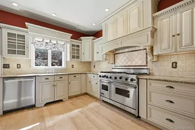 117 Liberty Avenue, Port Jefferson, NY 11777 - Photo 13