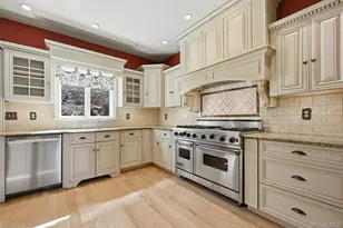 117 Liberty Ave, Port Jefferson, NY 11777 - Photo 13