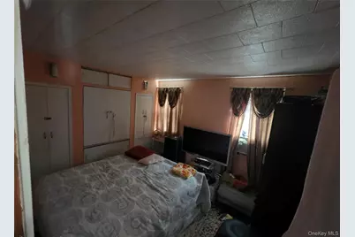 14706 15th Drive, Whitestone, NY 11357 - Photo 9