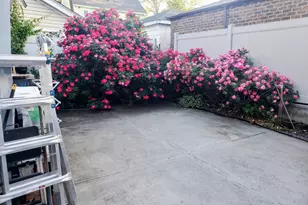 147-06 15th Dr, Whitestone, NY 11357 - Photo 15