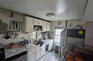 147-06 15th Dr, Whitestone, NY 11357 - Photo 7