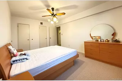 38-15 149 Street #2D, Flushing, NY 11354 - Photo 5