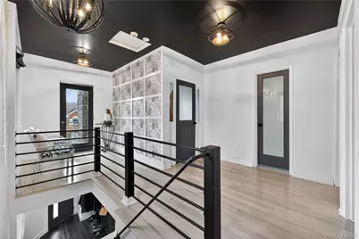 2033 Hering Avenue, Bronx, NY 10461 - Photo 15