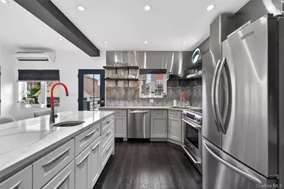 2033 Hering Avenue, Bronx, NY 10461 - Photo 5