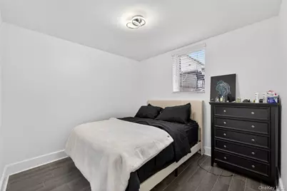 2033 Hering Avenue, Bronx, NY 10461 - Photo 23