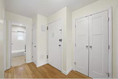 667 Pelham Road #B10, New Rochelle, NY 10805 - Photo 11