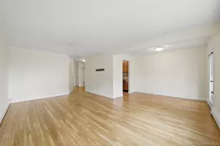 667 Pelham Rd, New Rochelle, NY 10805 - Photo 3