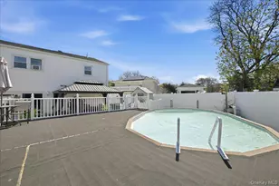 1600 Milburn Ct, Wantagh, NY 11793 - Photo 41