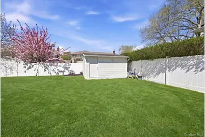 1600 Milburn Court, Wantagh, NY 11793 - Photo 31