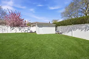 1600 Milburn Ct, Wantagh, NY 11793 - Photo 31