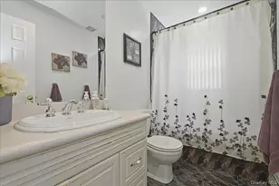 1600 Milburn Ct, Wantagh, NY 11793 - Photo 19