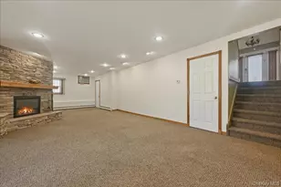 1600 Milburn Ct, Wantagh, NY 11793 - Photo 23