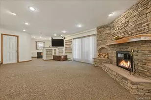 1600 Milburn Ct, Wantagh, NY 11793 - Photo 25