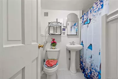 9820 62nd Drive #8F, Rego Park, NY 11374 - Photo 13