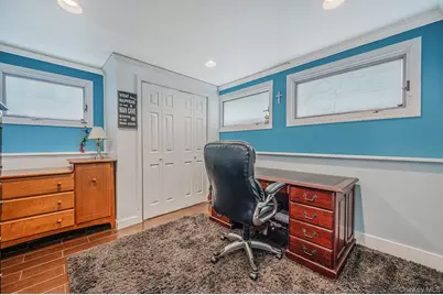 34 Secatogue Lane E, West Islip, NY 11795 - Photo 35