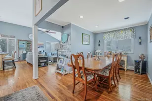 34 Secatogue Ln E, West Islip, NY 11795 - Photo 21