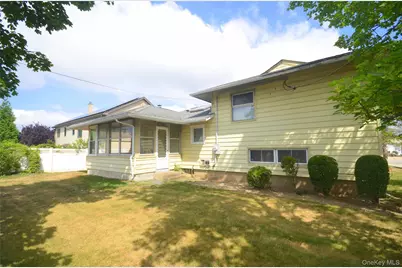 1474 Stephen Marc Lane, East Meadow, NY 11554 - Photo 15