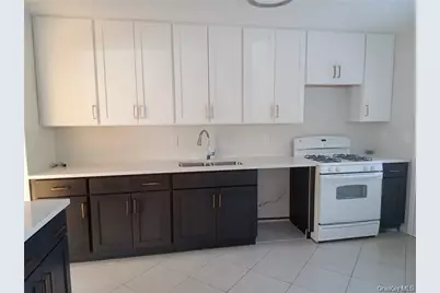 5 Suzie Drive, Spring Valley, NY 10977 - Photo 3