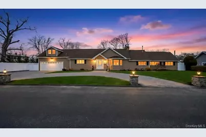 5 Kittiwake Lane, Babylon, NY 11702 - Photo 1