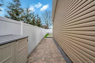 5 Kittiwake Ln, Babylon, NY 11702 - Photo 49