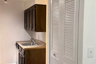 440 Carpenter Ave, Newburgh, NY 12550 - Photo 11