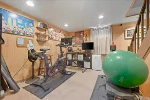 175 Locust St, Floral Park, NY 11001 - Photo 23