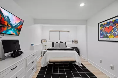 39 Chestnut Lane, Woodbury, NY 11797 - Photo 27