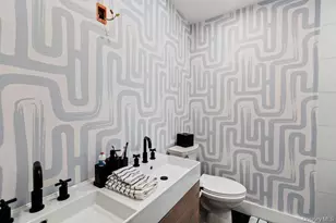 39 Chestnut Ln, Woodbury, NY 11797 - Photo 31