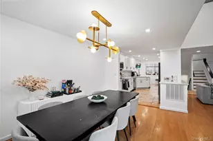 39 Chestnut Ln, Woodbury, NY 11797 - Photo 13